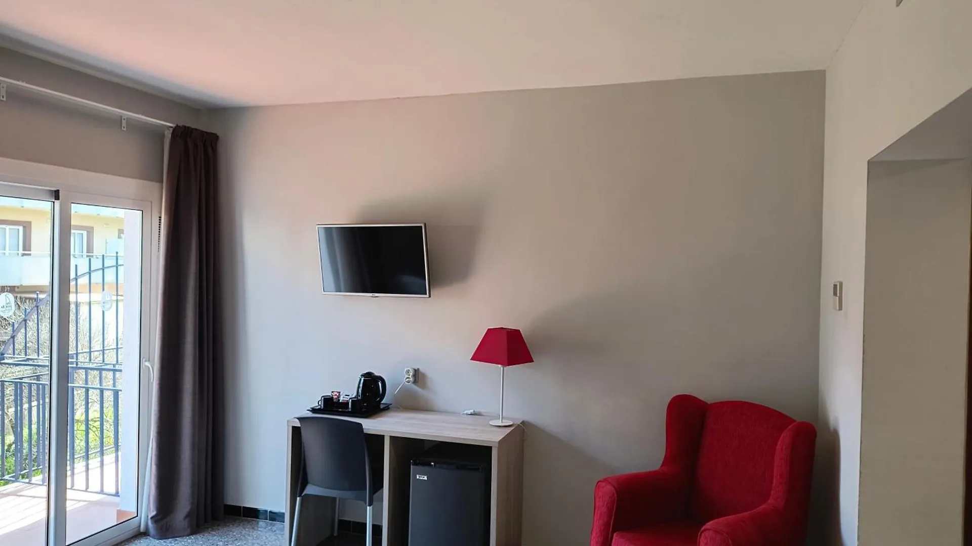 **  Hotel Marblau Tossa Tossa de Mar İspanya